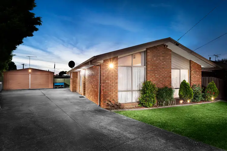 18 Essue Court, Mill Park VIC 3082