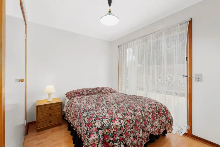Fifth view of Homely house listing, 18 Essue Court, Mill Park VIC 3082
