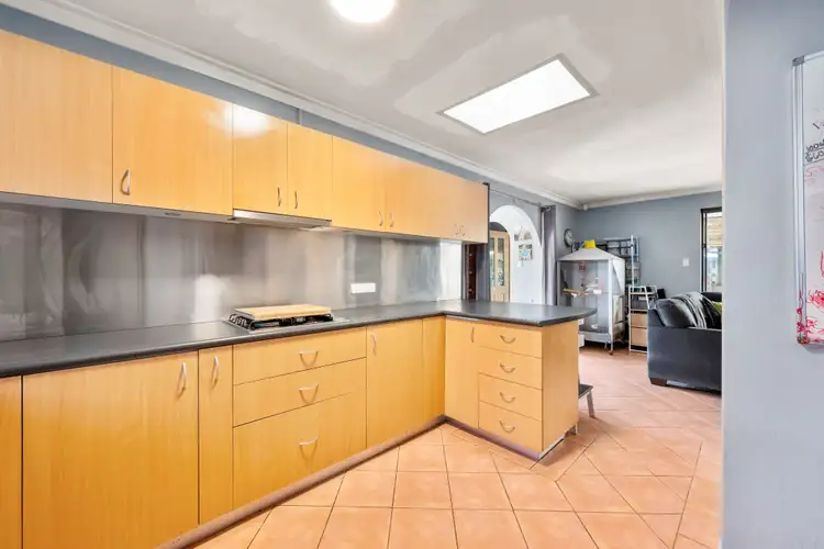 Fifth view of Homely house listing, 6 Kalyba Place, Duncraig WA 6023