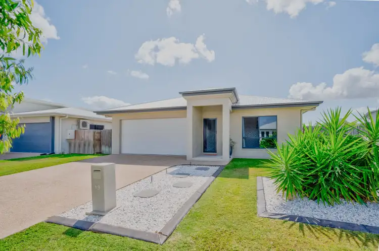 Main view of Homely house listing, 19 Malibu Parade, Mount Louisa QLD 4814