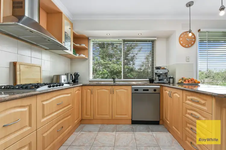 Fifth view of Homely house listing, 2 Pycnantha Court, Endeavour Hills VIC 3802