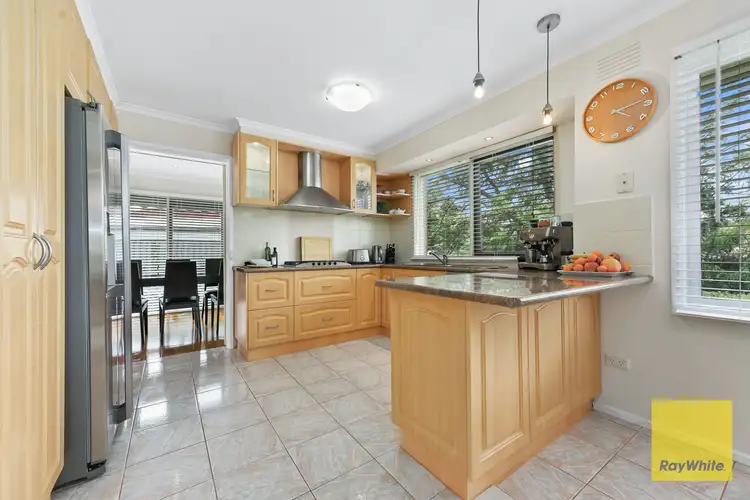 Sixth view of Homely house listing, 2 Pycnantha Court, Endeavour Hills VIC 3802