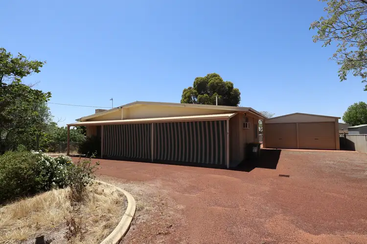 3 Sydney Hall Way, Narrogin WA 6312