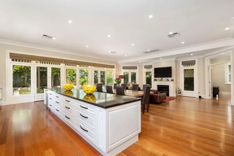 23 Hynes Road, Dalkeith WA 6009
