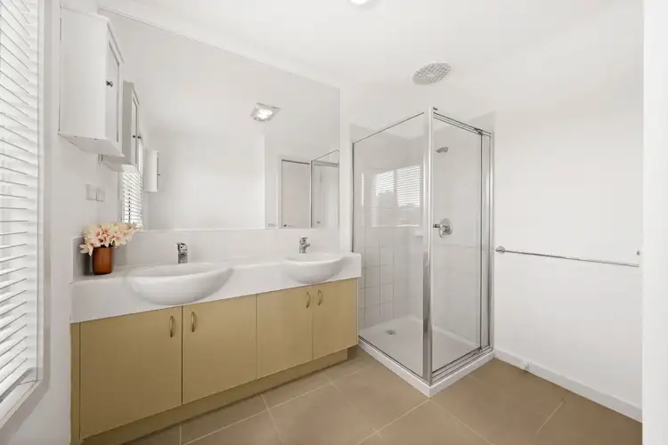 Sixth view of Homely house listing, 102 Sovereign Manors Crescent, Rowville VIC 3178