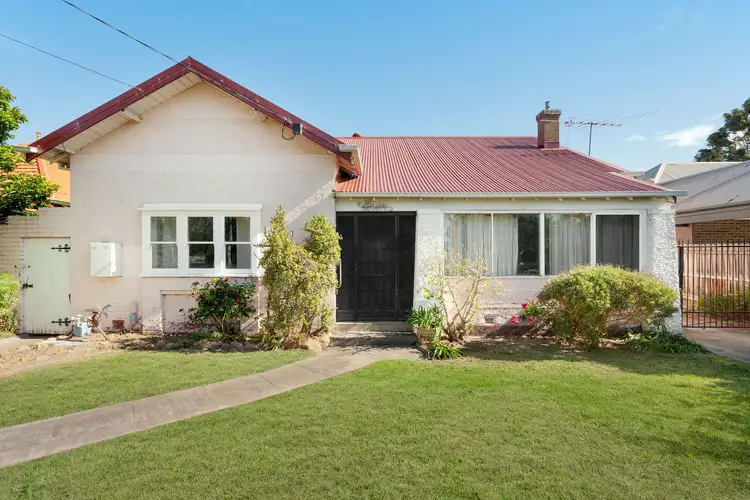 7 Blackwood Street, Carnegie VIC 3163