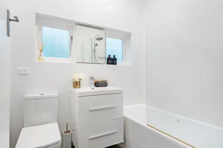 Fifth view of Homely semi-detached listing, 2/33 Innes Road, Greenwich NSW 2065
