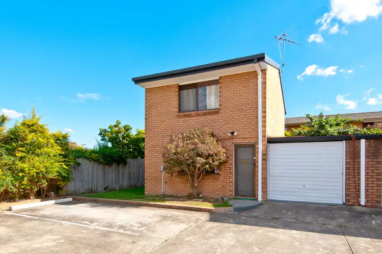 3/2 Cognac Court, Kingston QLD 4114
