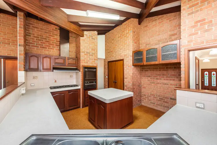 6 Donald Drive, Safety Bay WA 6169