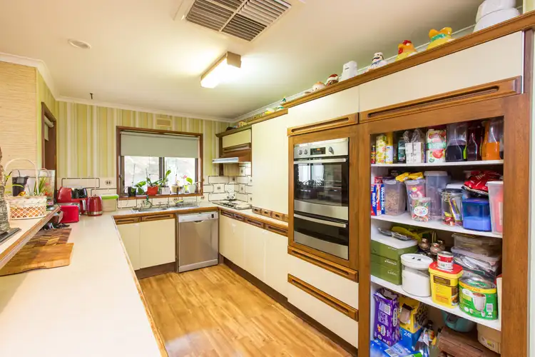 Fifth view of Homely house listing, 12 Elinda Court, Red Cliffs VIC 3496