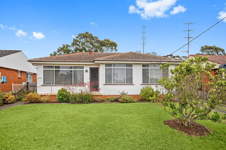 22 Normandie Place, Unanderra NSW 2526
