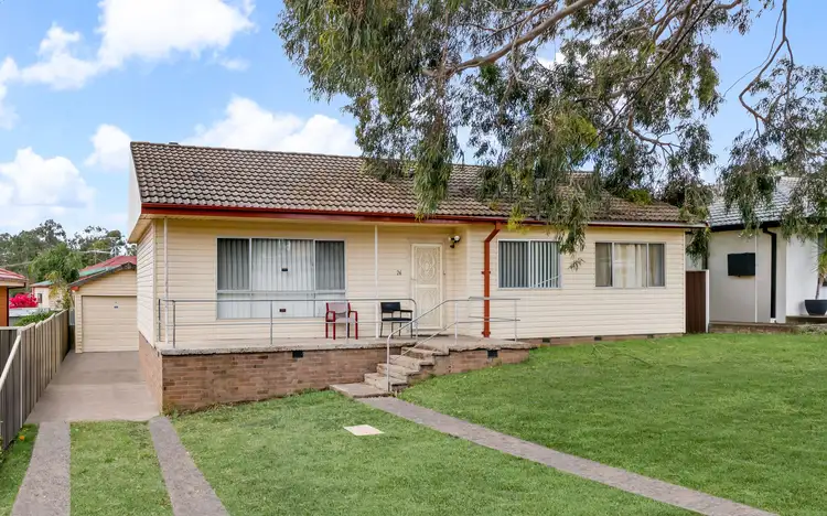 26 Angle Road, Leumeah NSW 2560