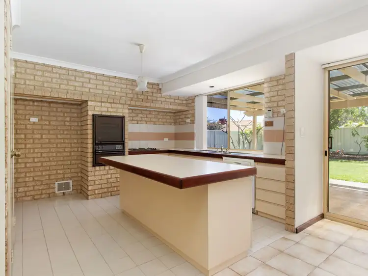 Fourth view of Homely house listing, 10 Adroit Court, Rockingham WA 6168