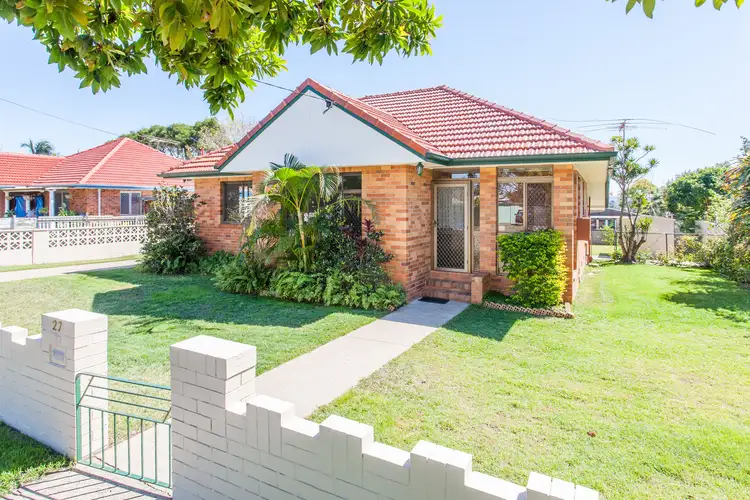 27 Sittella Street