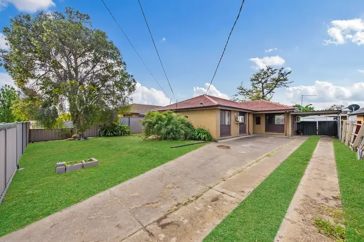 10 Tollhouse Road, Kings Park VIC 3021