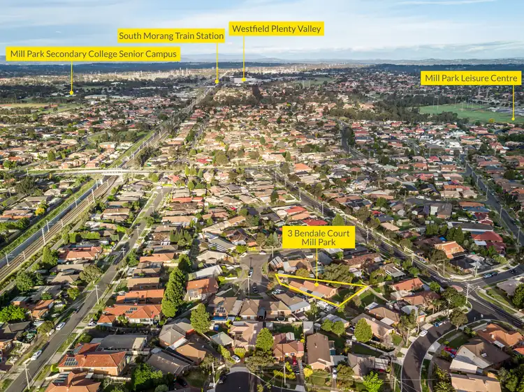 Second view of Homely house listing, 3 Bendale Court, Mill Park VIC 3082