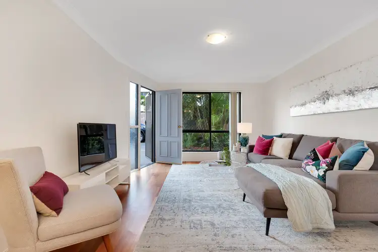 Third view of Homely house listing, 1/31 Llewellyn Street, Kangaroo Point QLD 4169