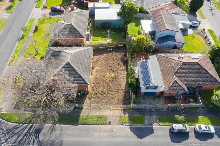 2A Carolyn Crescent, Bundoora VIC 3083