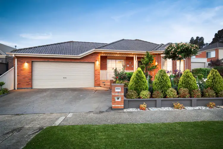 4 Ben Cairn Mews, Pakenham VIC 3810