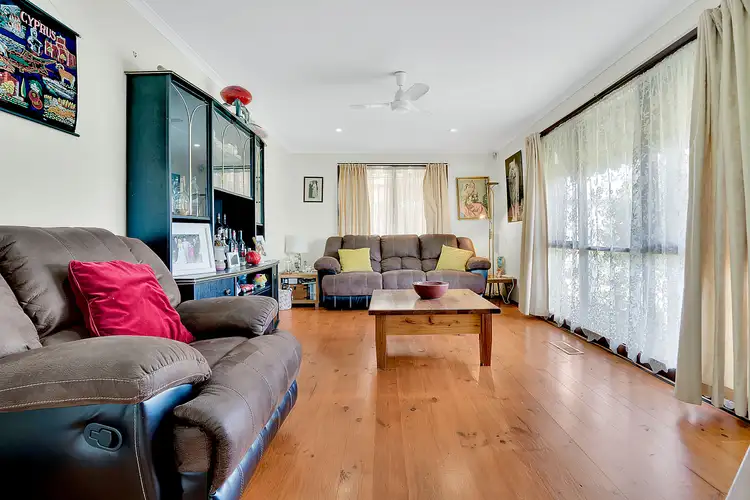 Sixth view of Homely house listing, 2 Hexham Court, Craigieburn VIC 3064