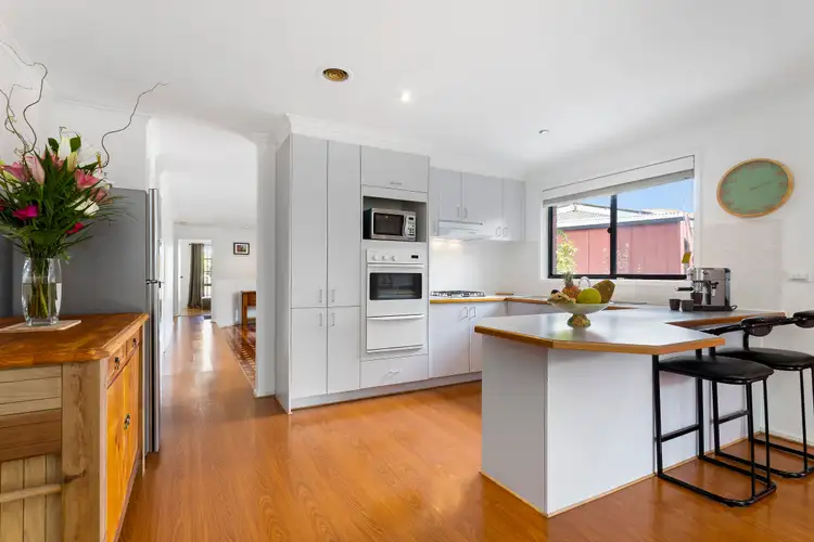 Fifth view of Homely house listing, 7 Jeffrey Court, Epping VIC 3076