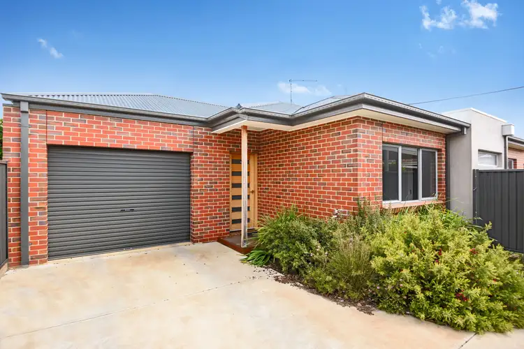 5a Cuthberts Road, Alfredton VIC 3350