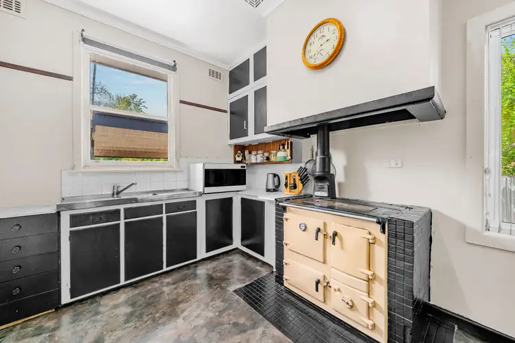 Fifth view of Homely house listing, 5 Felicia Grove, Forest Hill VIC 3131