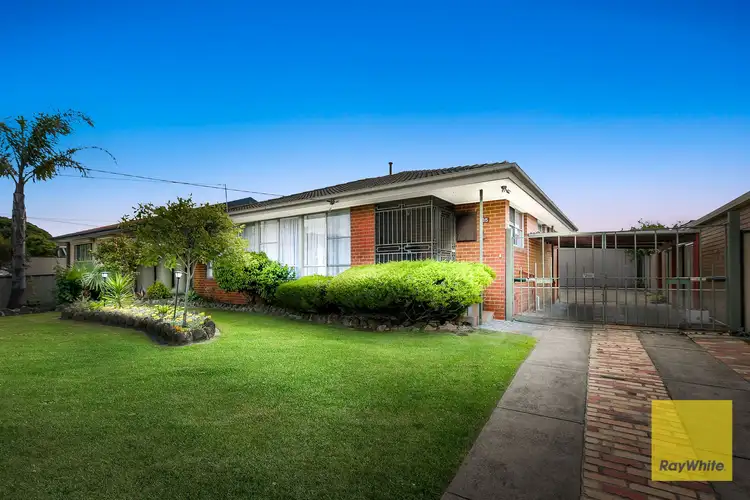 35 Booth Crescent, Dandenong North VIC 3175