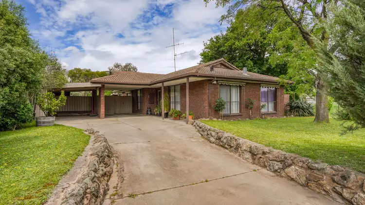 8 Longwood Road, Avenel VIC 3664