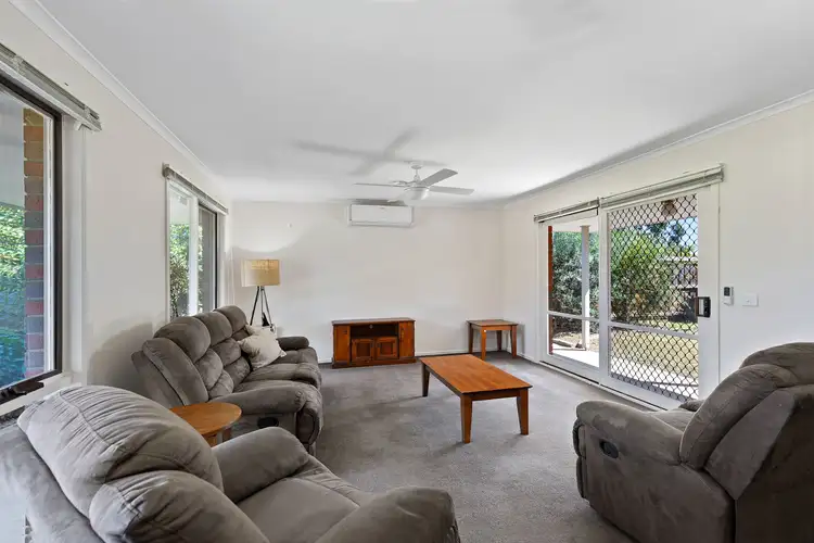 Sixth view of Homely house listing, 1 Devlin Court, Mill Park VIC 3082