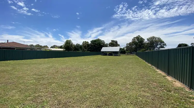 165 Hoddle Street, Howlong NSW 2643