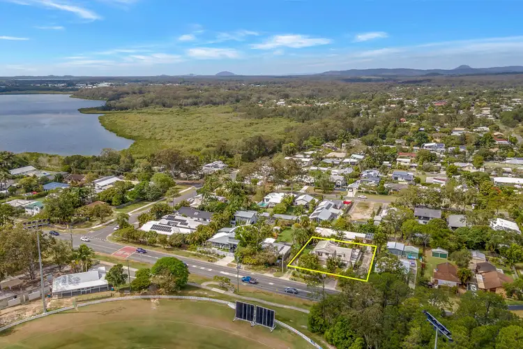 11 Poinciana Avenue, Tewantin QLD 4565
