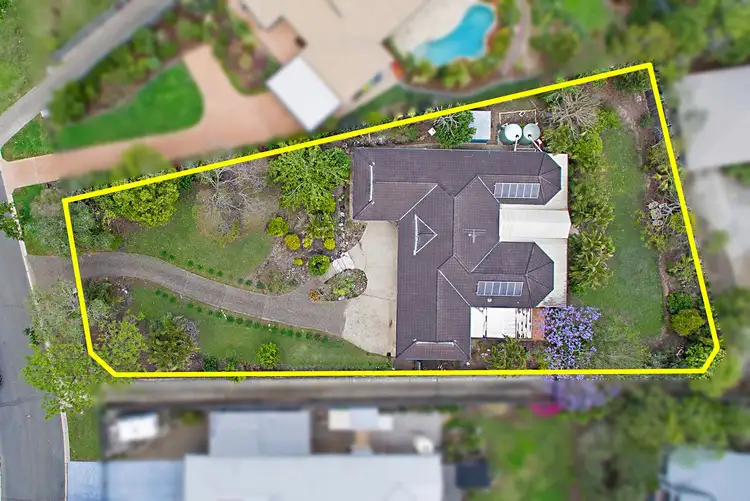 17 Westcott Place, Bellbowrie QLD 4070