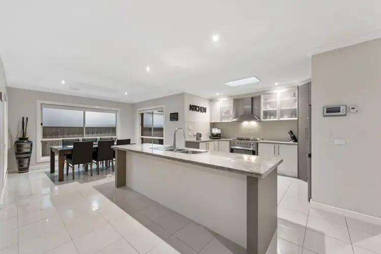 Fourth view of Homely house listing, 8 Byron Place, Taylors Hill VIC 3037