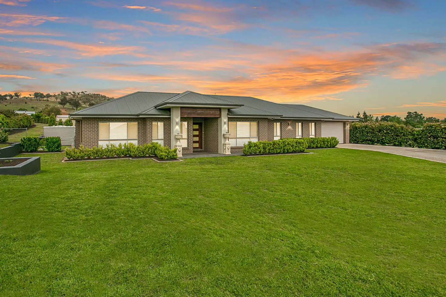 Main view of Homely house listing, 8 Daintree Circuit, Tamworth NSW 2340