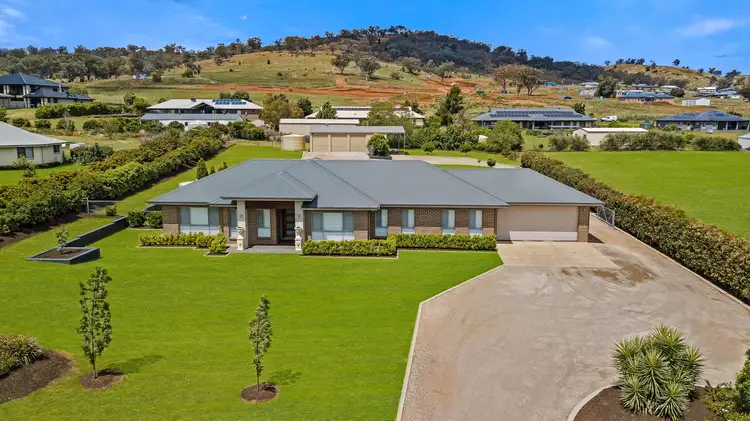 Second view of Homely house listing, 8 Daintree Circuit, Tamworth NSW 2340