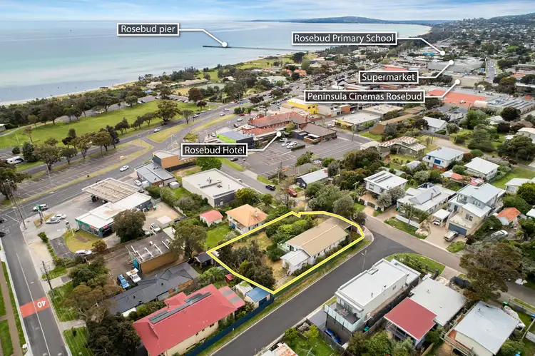 8-12 Seventh Avenue, Rosebud VIC 3939