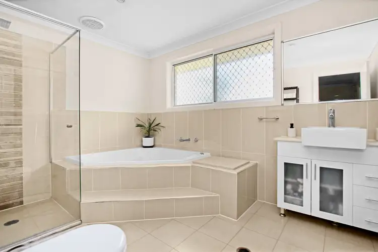 Fifth view of Homely house listing, 25 Bellerive Close, West Hoxton NSW 2171