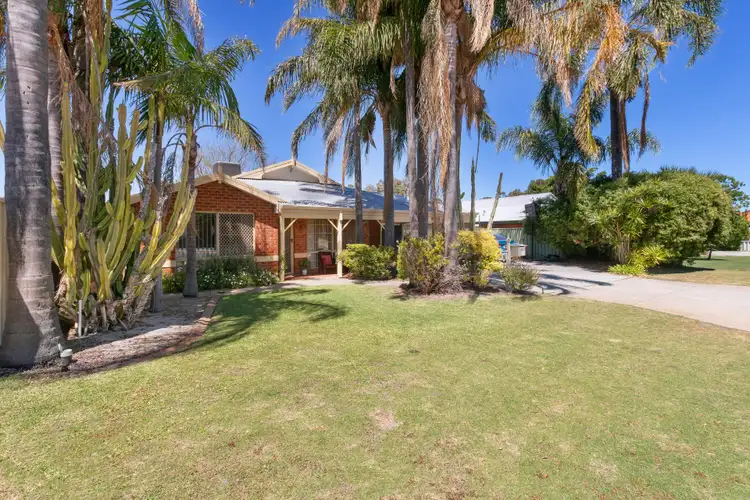 16 Sandalwood Close, Beechboro WA 6063