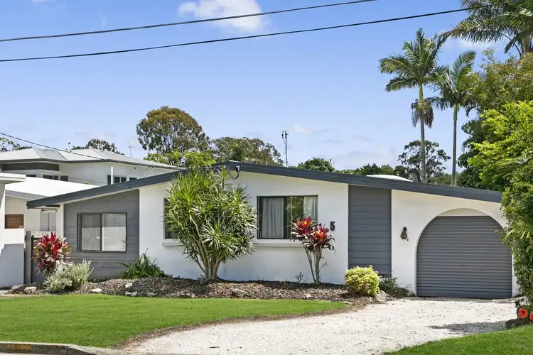 5 Raymond Avenue, Bundall QLD 4217