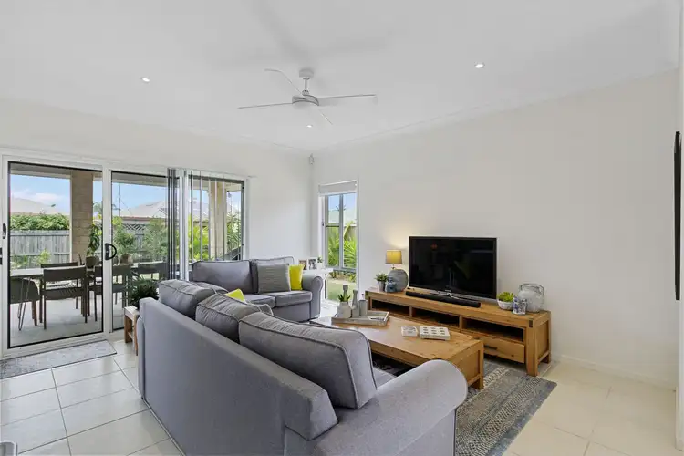 Sixth view of Homely house listing, 112 Limpus Street, Urangan QLD 4655