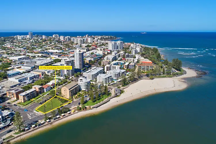33 Esplanade Bulcock Beach, Caloundra QLD 4551