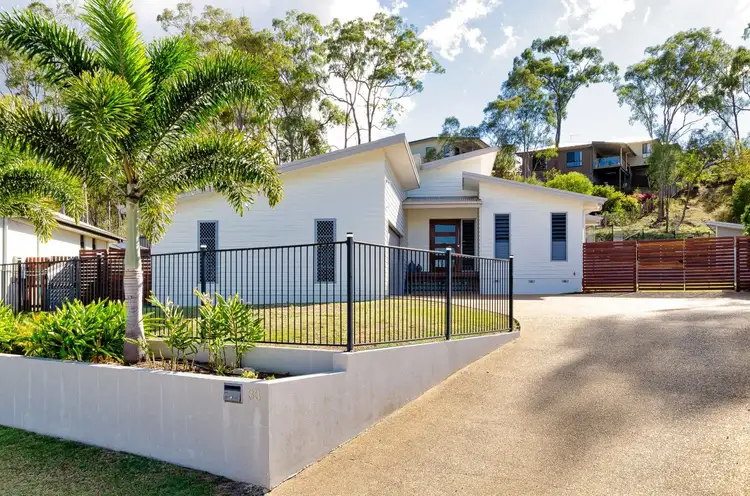 33 Grasstree Crescent, Kirkwood QLD 4680