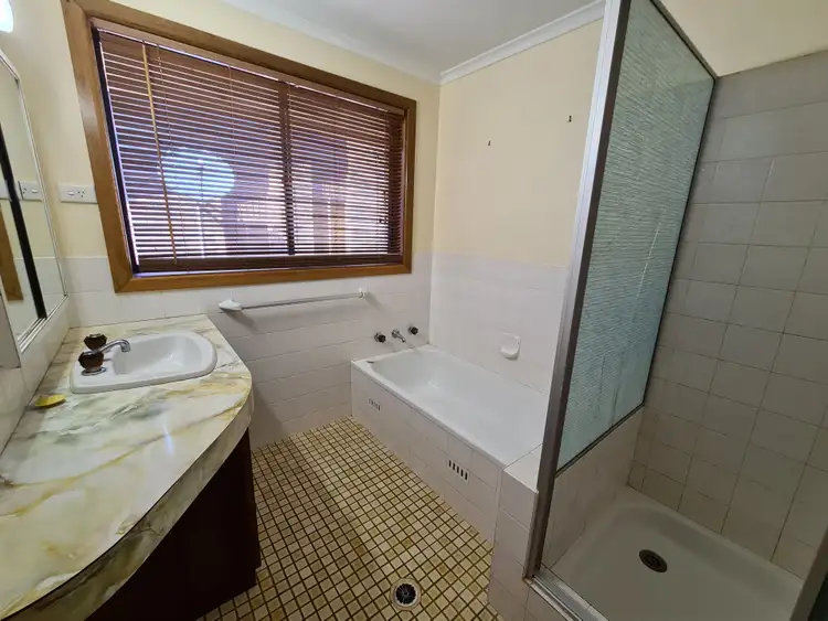 Seventh view of Homely house listing, 27 Moor Street, Parkes NSW 2870