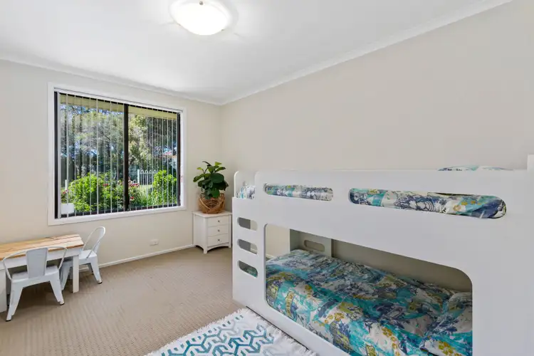 Fifth view of Homely house listing, 2/8 Horsley Drive, Horsley NSW 2530