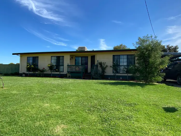 41 Campbell Street, Darlington Point NSW 2706