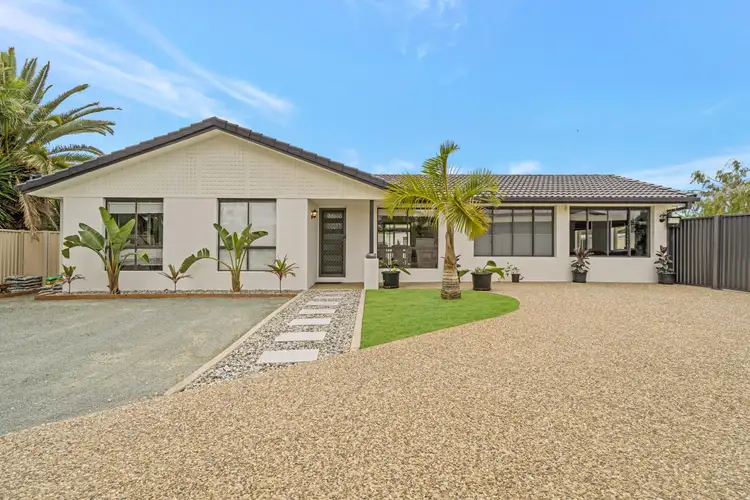 8 Tekam Crescent