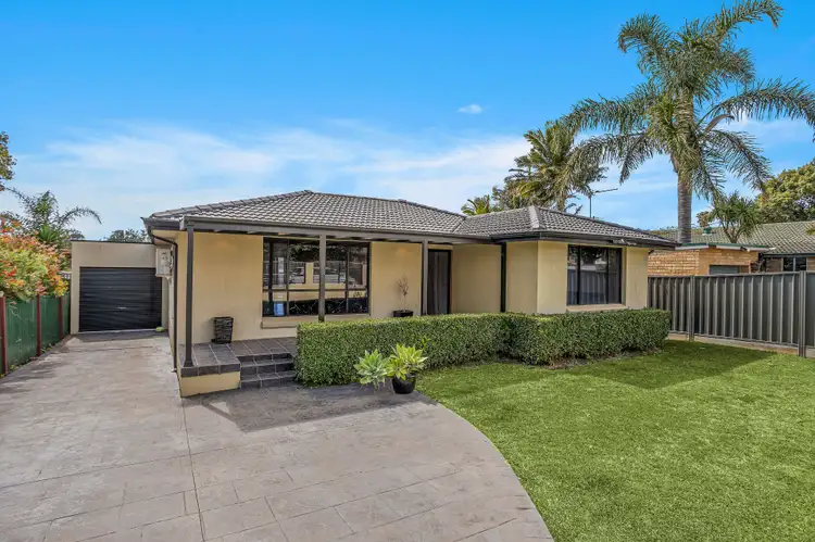 11 Ash Avenue, Albion Park Rail NSW 2527