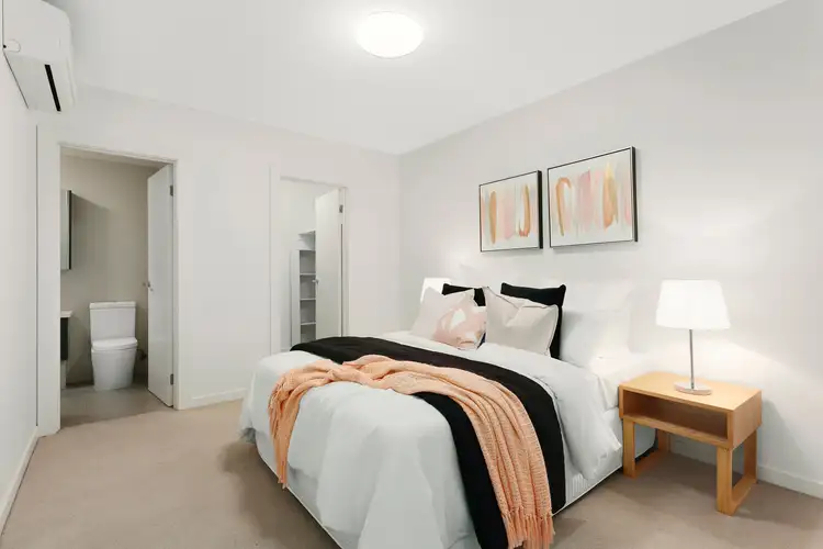 Third view of Homely apartment listing, 1/5 Murrumbeena Road, Murrumbeena VIC 3163