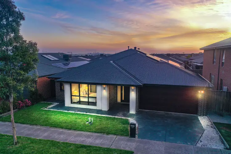 Second view of Homely house listing, 127 Eaststone Avenue, Wollert VIC 3750